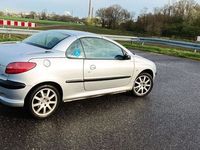 gebraucht Peugeot 206 CC silber