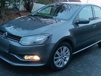 Gebraucht VW Polo 90 PS (66 kW) 2015 Grau Kleinwagen