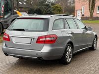 Gebraucht Mercedes E350 Avantgarde 265 PS (194 kW) 2011 Grau Kombi