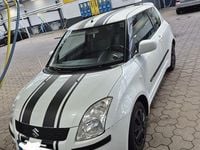 Gebraucht Suzuki Swift 92 PS (67 kW) 2010 Weiß Kleinwagen