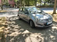 Gebraucht Hyundai i20 Edition 86 PS (63 kW) 2013 Grau Kleinwagen