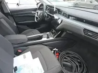 Gebraucht Audi e-tron Comfort 230 kW (313 PS) 2022 Brillantschwarz SUV