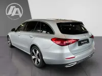 Gebraucht Mercedes C220 200 PS (147 kW) 2023 Silberlack hightechsilber Kombi