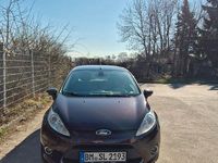 Gebraucht Ford Fiesta Titanium 82 PS (60 kW) 2010 Rot Kleinwagen
