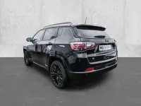 Gebraucht Jeep Compass 131 PS (96 kW) 2024 Schwarz SUV