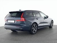 Gebraucht Volvo V60 Plus 197 PS (144 kW) 2025 Blau Kombi