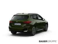 Gebraucht BMW 220 Active Tourer M Sport 170 PS (125 kW) 2022 Gruen Van / Kleinbus