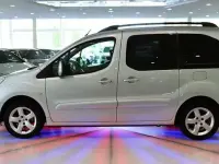 Gebraucht Peugeot Partner Tepee 120 PS (88 kW) 2012 Grau Van / Kleinbus