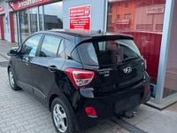 Gebraucht Hyundai i10 66 PS (48 kW) 2015 Schwarz Kleinwagen