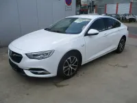 Gebraucht Opel Insignia Edition 136 PS (100 kW) 2018 Schneeweiss/summitwhite/arctic Limousine