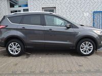 Gebraucht Ford Kuga Titanium 150 PS (110 kW) 2017 Grau SUV