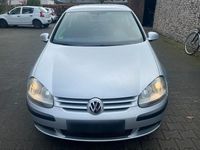 Gebraucht VW Golf V 75 PS (55 kW) 2005 Silber Kleinwagen