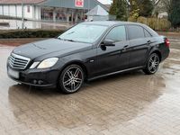 Gebraucht Mercedes E220 170 PS (125 kW) 2010 Schwarz Limousine