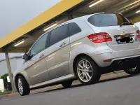 Gebraucht Mercedes B160 95 PS (69 kW) 2009 Silber Van / Kleinbus