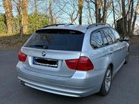 Second-hand BMW 318 143 CP (105 kW) 2009 Argintiu Break