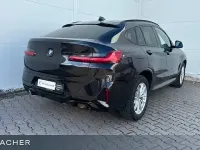 Gebraucht BMW X4 Efficient Dynamics 245 PS (180 kW) 2024 Saphirschwarz metallic SUV