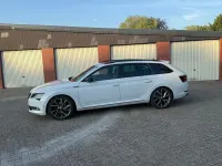 Gebraucht Skoda Superb 179 PS (131 kW) 2018 Weiß Kombi