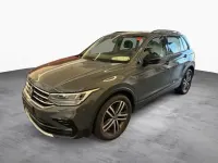 Gebraucht VW Tiguan Sport 150 PS (110 kW) 2022 Delfingrau metallic (metallic) SUV