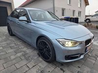 Gebraucht BMW 335 Sport Line 306 PS (225 kW) 2012 Liquid blue metallic Limousine