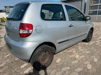 Gebraucht VW Fox 54 PS (39 kW) 2006 Silber Kleinwagen