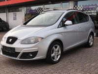 Gebraucht Seat Altea XL Reference 105 PS (77 kW) 2011 Silber Van / Kleinbus