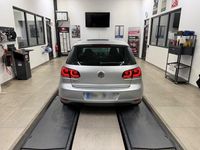 Gebraucht VW Golf VI Team 122 PS (89 kW) 2010 Silber Kleinwagen