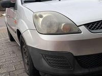 Gebraucht Ford Fiesta Ambiente 60 PS (44 kW) 2006 Silber Limousine