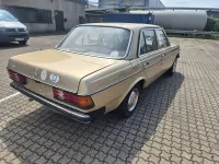 Gebraucht Mercedes 200 1981 Gold Limousine