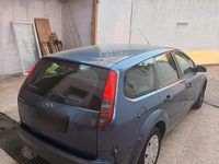 Second-hand Ford Focus 90 CP (66 kW) 2006 Albastru Break