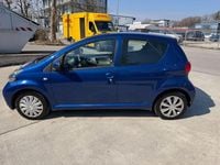 Gebraucht Toyota Aygo 68 PS (50 kW) 2007 Blau Kleinwagen