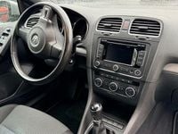 Gebraucht VW Golf Cabriolet Basis 105 PS (77 kW) 2013 Silber Cabrio