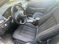 Gebraucht Mercedes E250 204 PS (150 kW) 2009 Gold Limousine