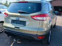 Gebraucht Ford Kuga Titanium 140 PS (102 kW) 2013 Grün SUV