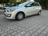 Gebraucht Hyundai i30 109 PS (80 kW) 2014 Andere farben Limousine
