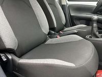 Gebraucht Toyota Verso-S 72 PS (52 kW) 2023 Silber metallic Van / Kleinbus