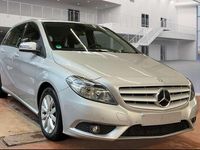 Gebraucht Mercedes B220 170 PS (125 kW) 2014 Polarsilber  metalliclack Van / Kleinbus