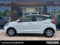 Gebraucht Hyundai i10 Select 63 PS (46 kW) 2025 Atlas white Kleinwagen