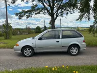 Gebraucht Subaru Justy 86 PS (63 kW) 2001 Silber Kleinwagen