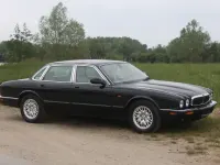Używany Jaguar XJ Executive 237 KM (174 kW) 2001 Czarny Sedan/Limuzyna