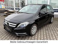 Gebraucht Mercedes B180 109 PS (80 kW) 2012 Kosmosschwarz  metalliclack Van / Kleinbus