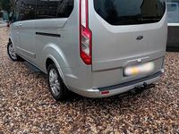 Gebraucht Ford Transit Titanium 170 PS (125 kW) 2019 Silber Van / Kleinbus