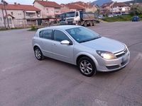 Usata Opel Astra 105 CV (77 kW) 2005 Argento Utilitaria