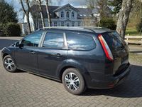 Gebraucht Ford Focus 101 PS (74 kW) 2011 Schwarz Kombi