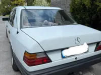 Brugt Mercedes E200 118 HK (86 kW) 1989 Hvid Sedan
