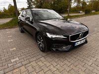 Gebraucht Volvo V60 Core 163 PS (119 kW) 2024 Schwarz Kombi