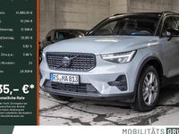 Neu Volvo XC40 Plus 163 PS (119 kW) 2025 Grau SUV