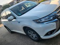 Gebraucht Mitsubishi Outlander P-HEV 120 PS (88 kW) 2017 Weiß SUV