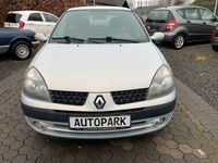 Używany Renault Clio II Initiale 98 KM (72 kW) 2002 Szary Sedan/Limuzyna