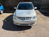 Usado VW Fox 54 HP (39 kW) 2006 Cinzento Citadino