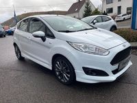 Gebraucht Ford Fiesta ST-Line 101 PS (74 kW) 2017 Frostweiß Kleinwagen